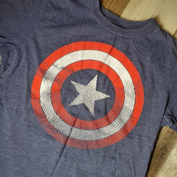 Marvel Avengers Captain America Shield Distressed Graphic T-shirt Boys Medium 8 - Picture 4 of 6